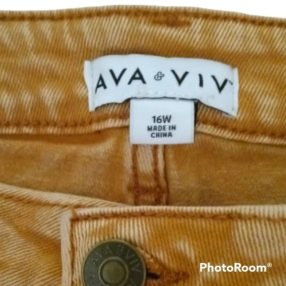 🍊 Ava & Viv Women's Raw Hem Mid Rise Midi Jean Shorts. NWOT Size 16W - Picture 7 of 11